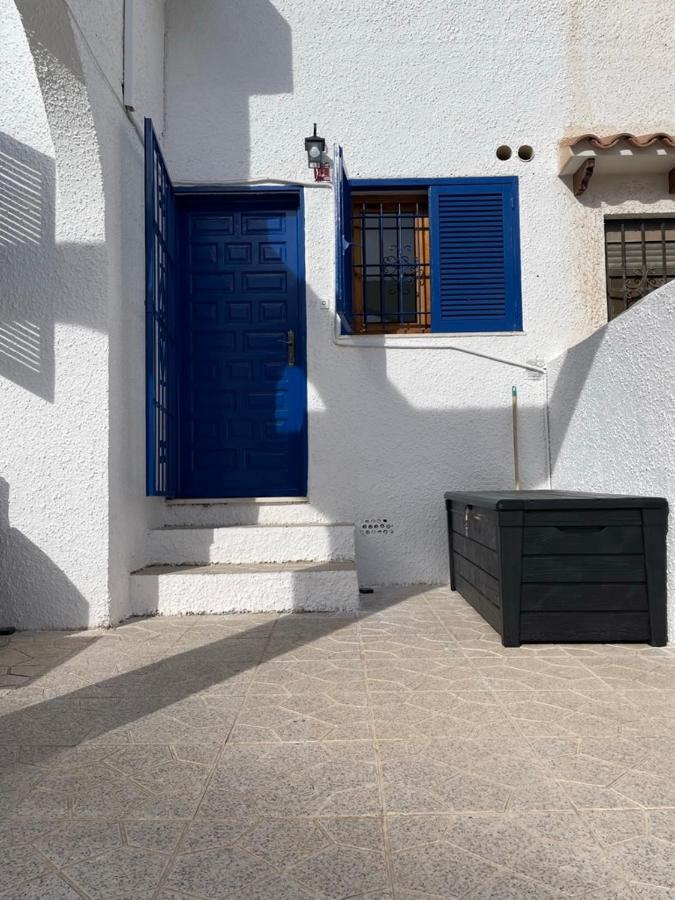 Casa Benita Lägenhet Torrevieja Exteriör bild