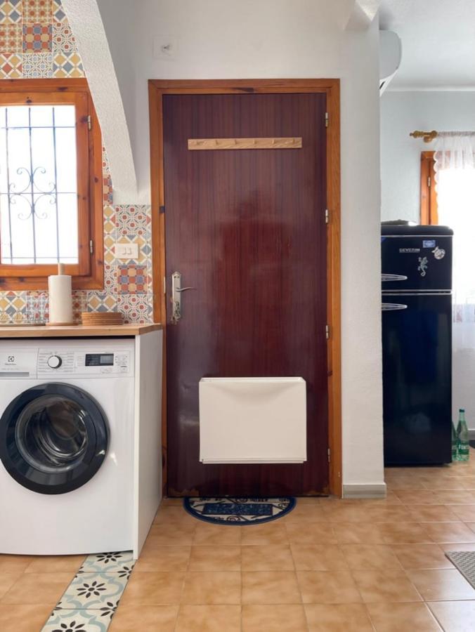 Casa Benita Lägenhet Torrevieja Exteriör bild